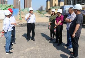 集團(tuán)公司董事長(zhǎng)張超一行赴施工現(xiàn)場(chǎng)慰問(wèn)一線(xiàn)員工