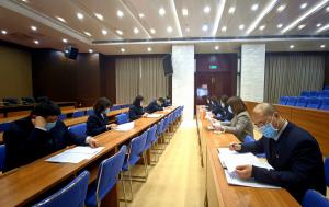 掀起學(xué)習(xí)“兩會(huì)”精神熱潮 ，確保各項(xiàng)任務(wù)全面貫徹落實(shí)！